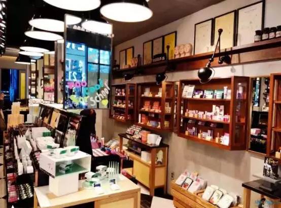 韓國化妝品店經(jīng)營有什么秘訣？