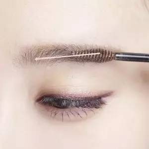 眉毛如何畫才好看？畫好眉毛的方法！