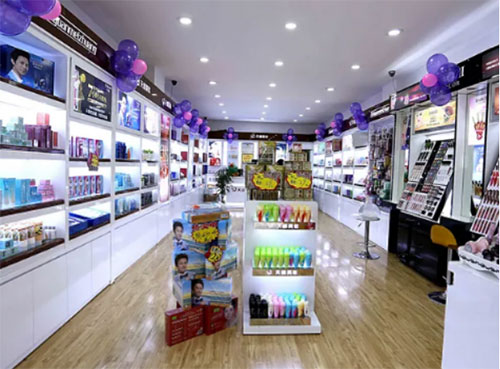 如何經(jīng)營好一家化妝品店？
